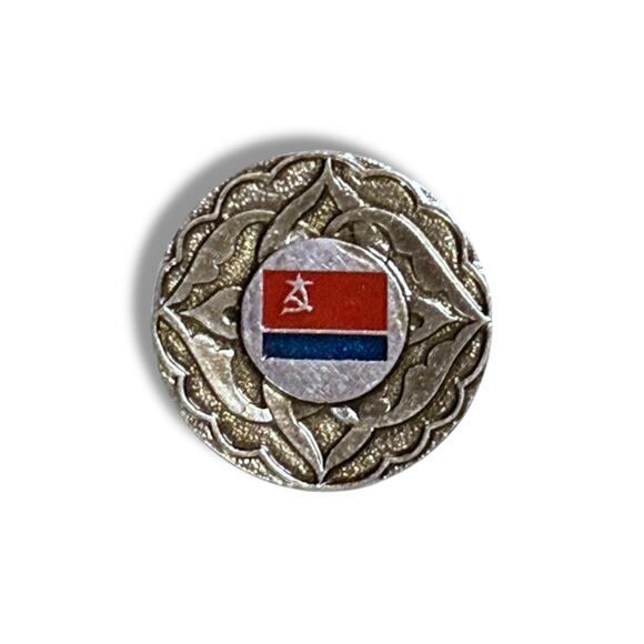 VTG Azerbaijan Soviet Socialist Republic Lapel Pin Silver Tone Flag Collectible - Picture 1 of 4